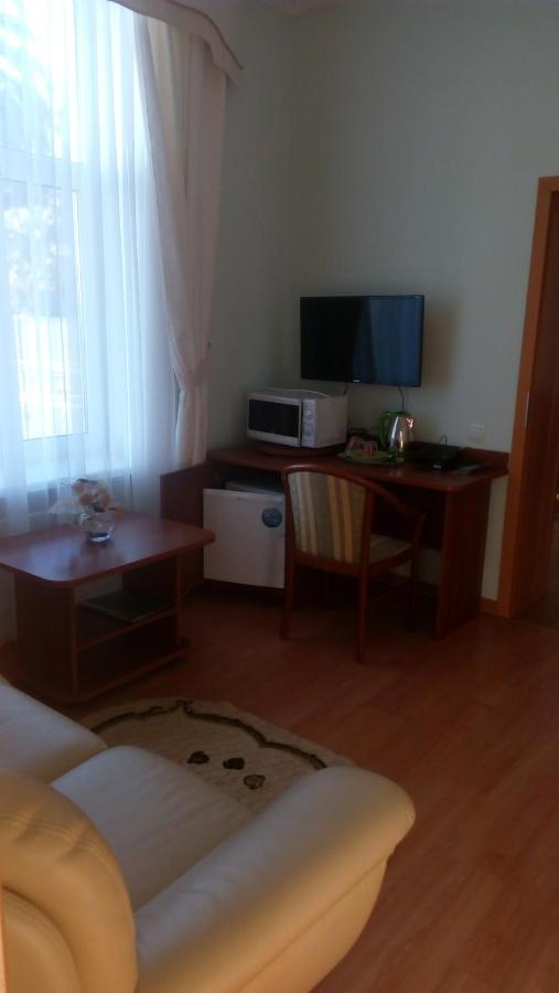 Бестужевский Дворик Gagra Extérieur photo
