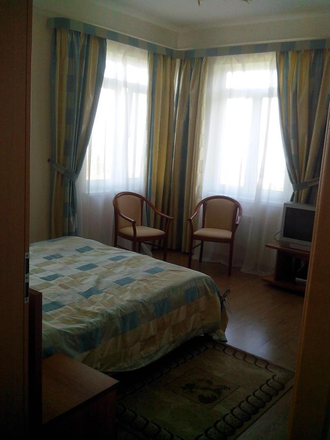 Бестужевский Дворик Gagra Extérieur photo