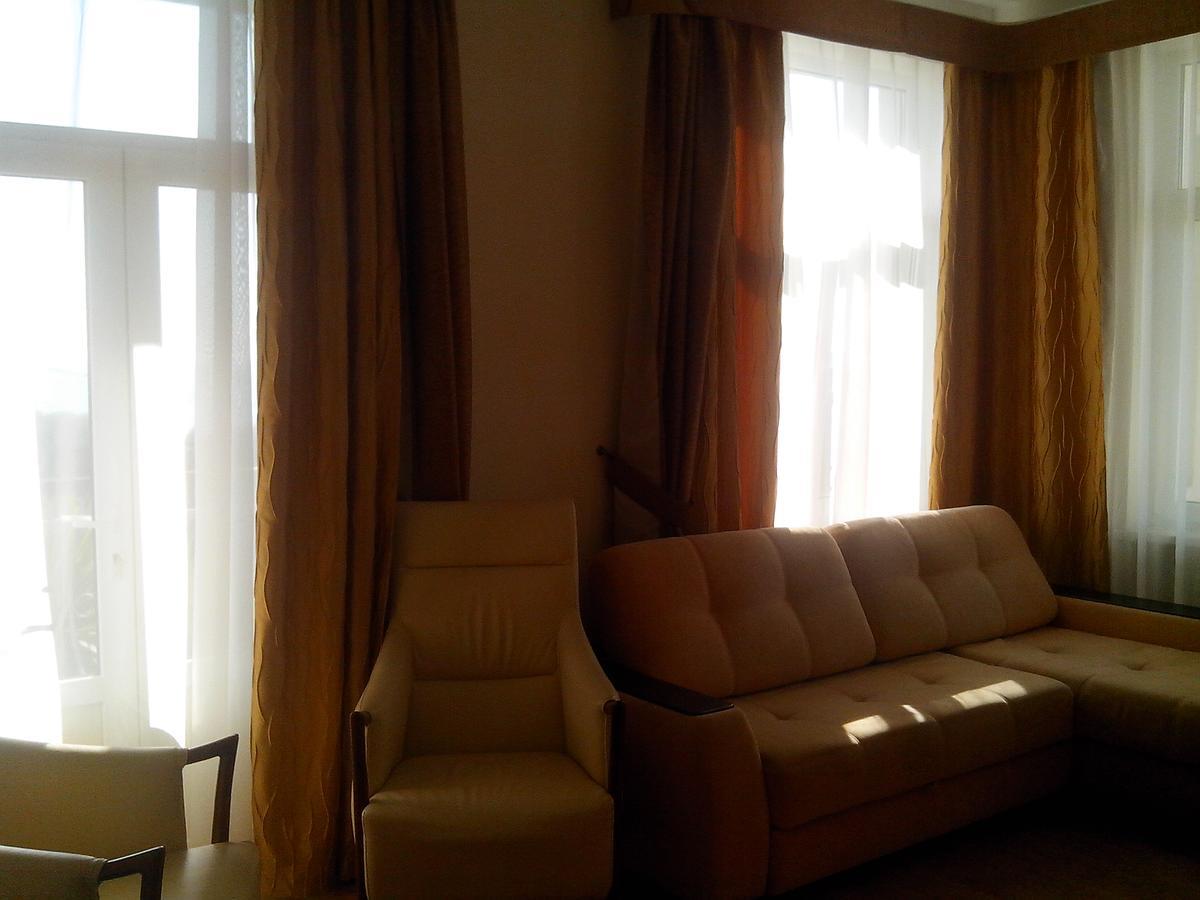 Бестужевский Дворик Gagra Extérieur photo